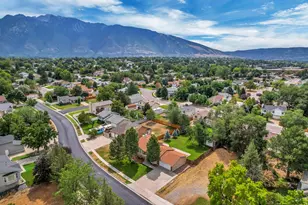 1028 E Annabelle Ln S, Sandy, UT 84094 - Photo 48
