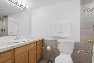 1264 W Dusty Downs Cir S, South Jordan, UT 84095 - Photo 36