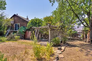 85 E 300 N, Moab, UT 84532 - Photo 12
