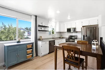 8340 W Danbury Dr, Magna, UT 84044 - Photo 10