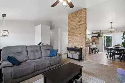 2389 W 2150 S, Syracuse, UT 84075 - Photo 6