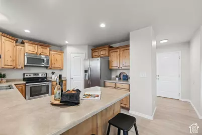 4144 S Schooner Dr, Saratoga Springs, UT 84045 - Photo 14