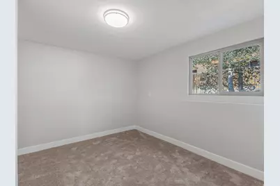 1384 E Sudbury Ave, Sandy, UT 84093 - Photo 16