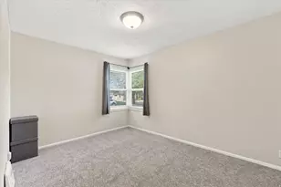 1983 E Sylvan Ave, Salt Lake City, UT 84108 - Photo 16