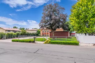 128 S 1000 E, Layton, UT 84041 - Photo 4