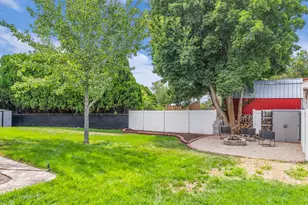 128 S 1000 E, Layton, UT 84041 - Photo 32