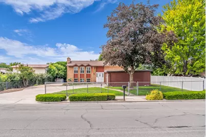 128 S 1000 E, Layton, UT 84041 - Photo 2