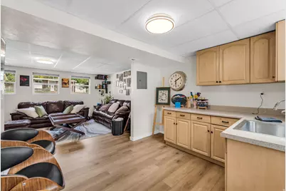 128 S 1000 E, Layton, UT 84041 - Photo 18