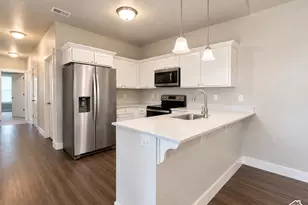 13061 S Cannavale Dr, Herriman, UT 84096 - Photo 2