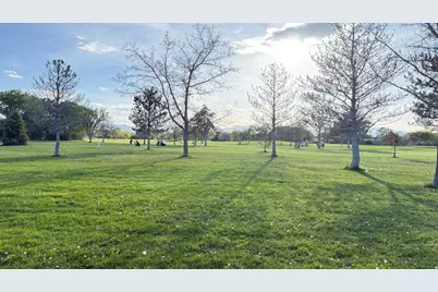 18 W La Vista Dr, West Jordan, UT 84088 - Photo 24