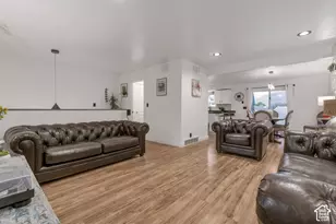 18 W La Vista Dr, West Jordan, UT 84088 - Photo 8