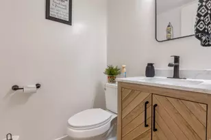 18 W La Vista Dr, West Jordan, UT 84088 - Photo 10