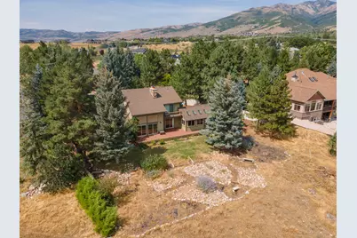 4573 E Fuller Dr, Eden, UT 84310 - Photo 10