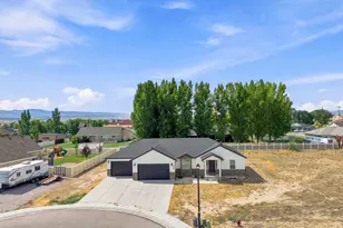 212 E Rock Creek Circle, Gunnison, UT 84634 - Photo 2