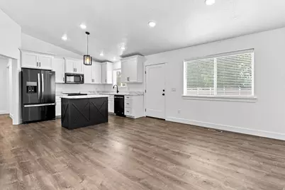 212 E Rock Creek Cir, Gunnison, UT 84634 - Photo 12