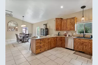 940 W 875 St S, Lehi, UT 84043 - Photo 4