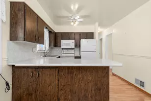 335 E 4450 S, Washington Terrace, UT 84405 - Photo 6