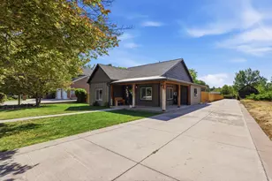 52 S 300 E, Nephi, UT 84648 - Photo 2