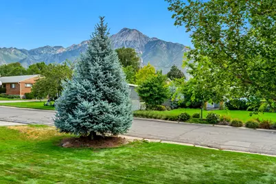 2067 E Sahara Dr, Holladay, UT 84124 - Photo 30