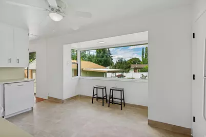 2067 E Sahara Dr, Holladay, UT 84124 - Photo 10