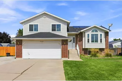 538 W 375 N, Clearfield, UT 84015 - Photo 2