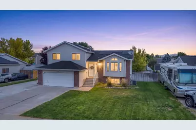 538 W 375 N, Clearfield, UT 84015 - Photo 2
