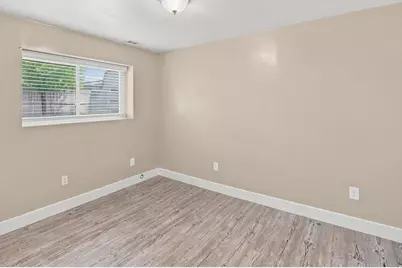 538 W 375 N, Clearfield, UT 84015 - Photo 28