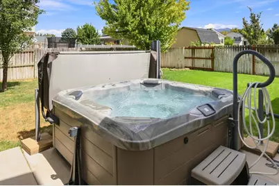 538 W 375 N, Clearfield, UT 84015 - Photo 32
