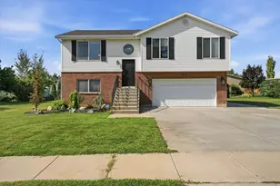 2514 W 2250 N, Clinton, UT 84015 - Photo 2