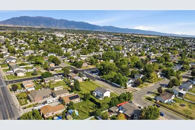 2514 W 2250 N, Clinton, UT 84015 - Photo 40
