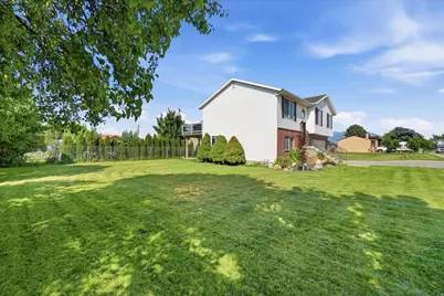 2514 W 2250 N, Clinton, UT 84015 - Photo 34