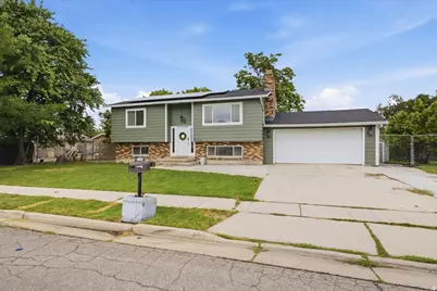1756 W Patricia Way N, Salt Lake City, UT 84116 - Photo 2