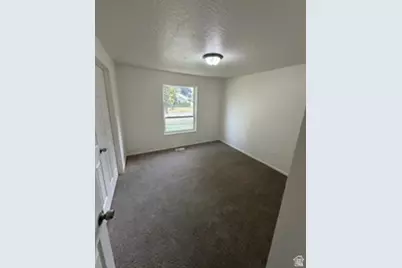 1386 S 1250 E, Clearfield, UT 84015 - Photo 6