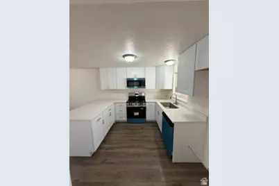 1386 S 1250 E, Clearfield, UT 84015 - Photo 2