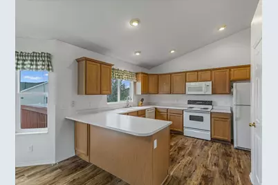 5118 W Old Creek Rd, West Jordan, UT 84081 - Photo 6
