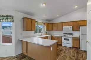 5118 W Old Creek Rd, West Jordan, UT 84081 - Photo 6