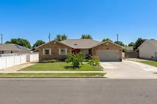 9495 S Loch Awe Dr W, South Jordan, UT 84009 - Photo 1