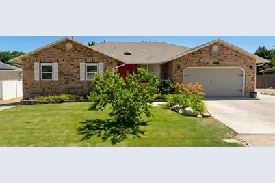 9495 S Loch Awe Dr W, South Jordan, UT 84009 - Photo 1