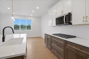 1557 E Livi Ln N, Saratoga Springs, UT 84045 - Photo 14