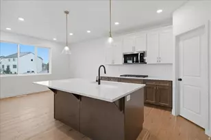 1557 E Livi Ln N, Saratoga Springs, UT 84045 - Photo 12