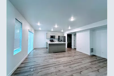 625 S Plum Creek Ln, Ogden, UT 84404 - Photo 2