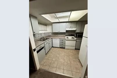 1797 W 7600 S #B201, West Jordan, UT 84084 - Photo 2