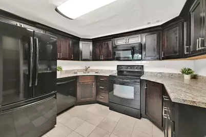 2012 S Wasatch Dr, Salt Lake City, UT 84108 - Photo 30