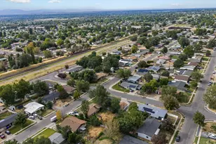 389 W 1425 N, Sunset, UT 84015 - Photo 32