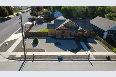 192 N 100 W, Malad City, ID 83252 - Photo 2