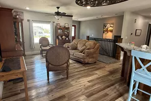 192 N 100 W, Malad City, ID 83252 - Photo 4