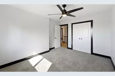 1017 N Oakridge Dr, Farmington, UT 84025 - Photo 48