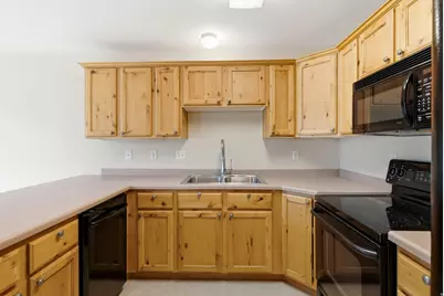 546 W 230 N, Layton, UT 84041 - Photo 2