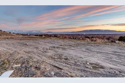 3851 W Mountaintop Cir #5, Cedar Hills, UT 84062 - Photo 4