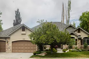 4668 Bountiful Ridge Dr, Bountiful, UT 84010 - Photo 1